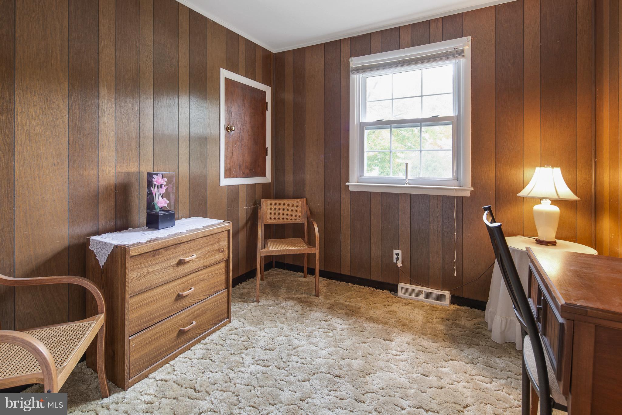 1200 Grayrock Road Newark, DE 19713 - Photo 10 of 19 Bedroom #3 w/Clothes Closet & Cedar Lined Nook