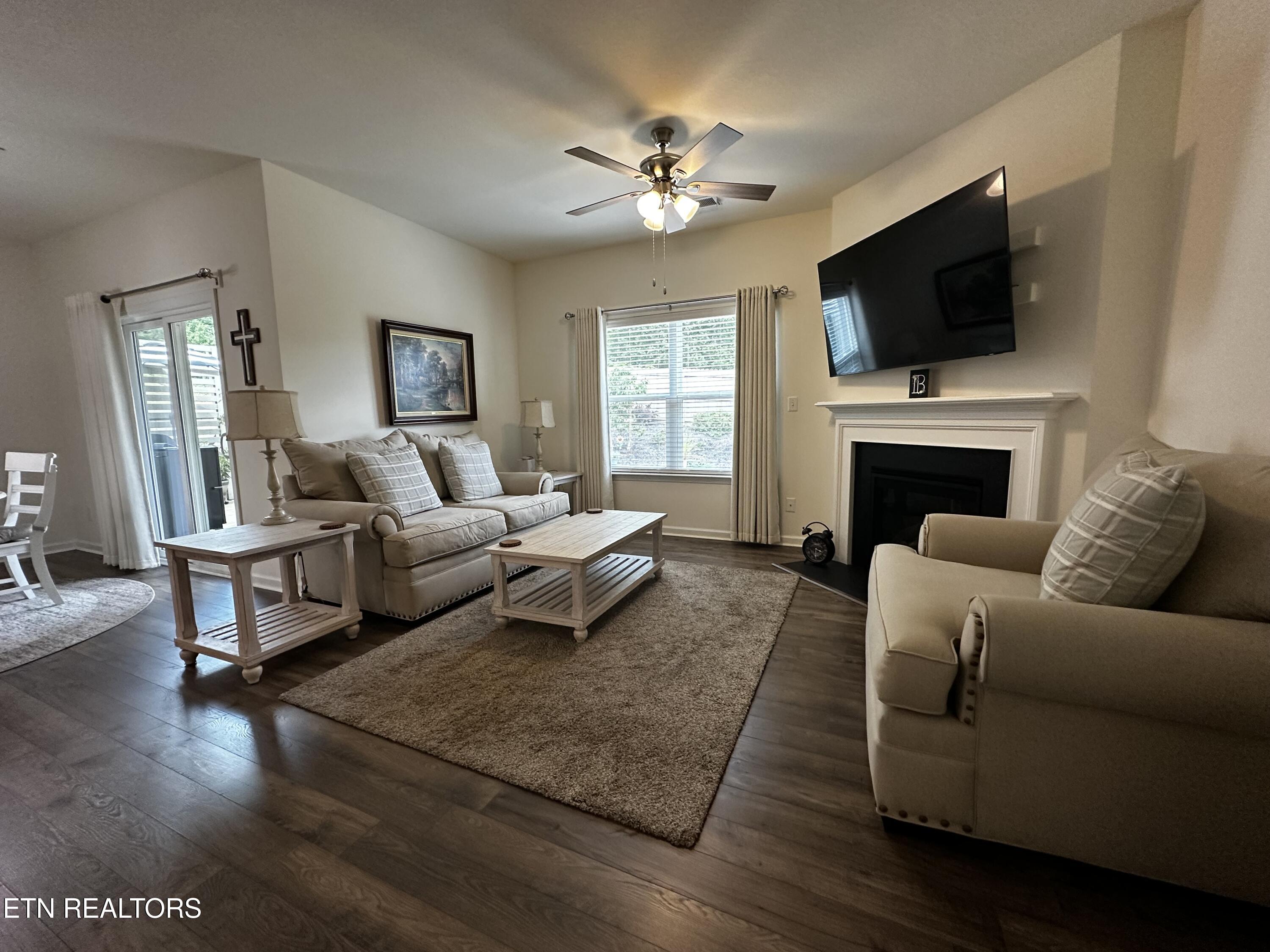 542 Cliff Street Morristown, TN 37814 - Photo 6 of 22 IMG_2807