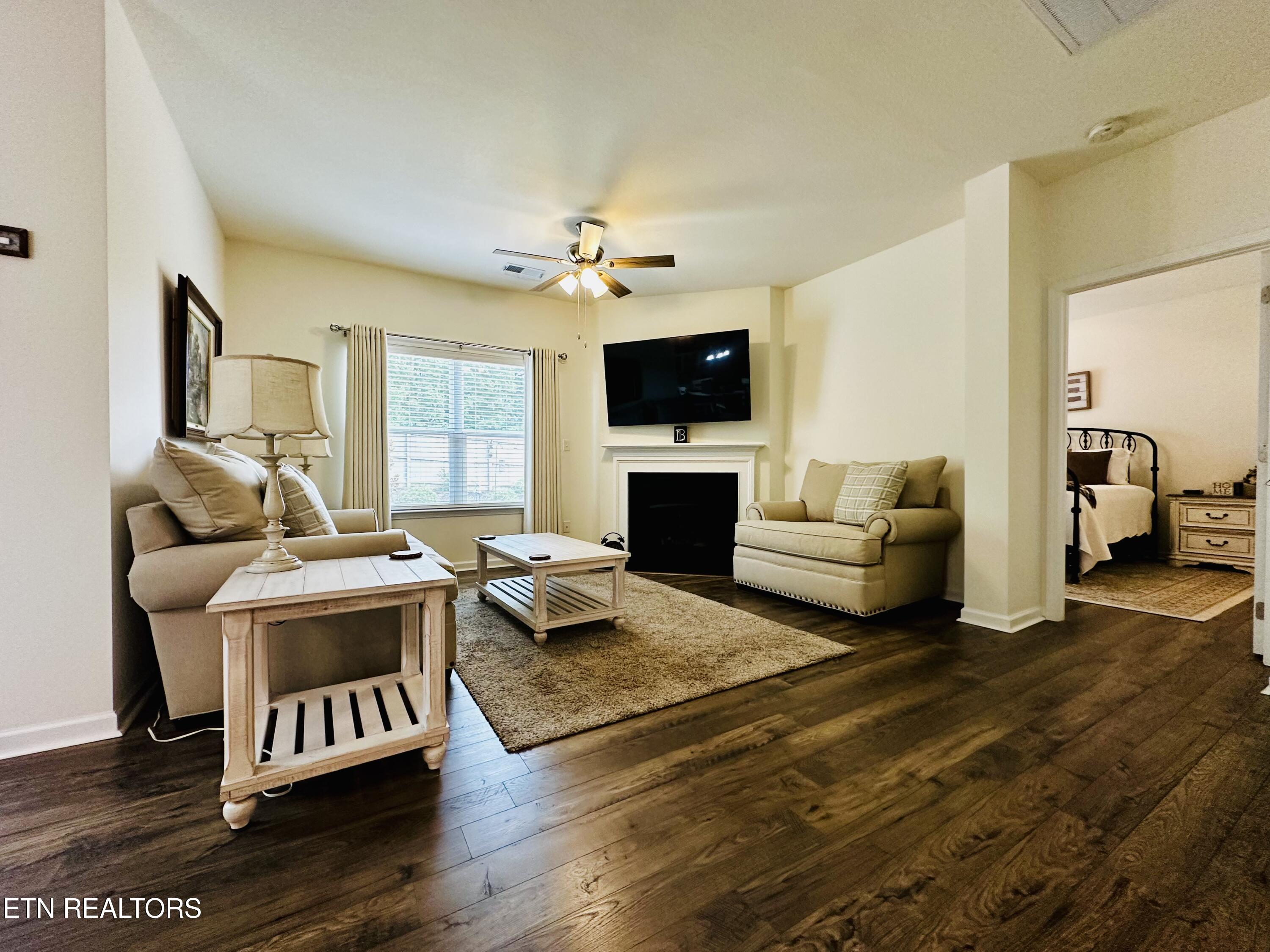 542 Cliff Street Morristown, TN 37814 - Photo 7 of 22 IMG_2805