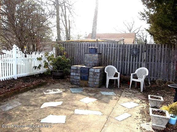 208 Foster Road Toms River, NJ 08753 - Photo 14 of 19 A private world of it own.