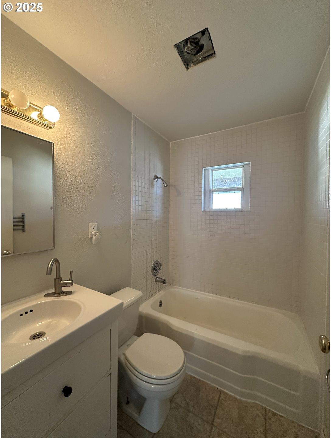 3124 Florida Street Longview, WA 98632 - Photo 12 of 30 Gallery Image 12