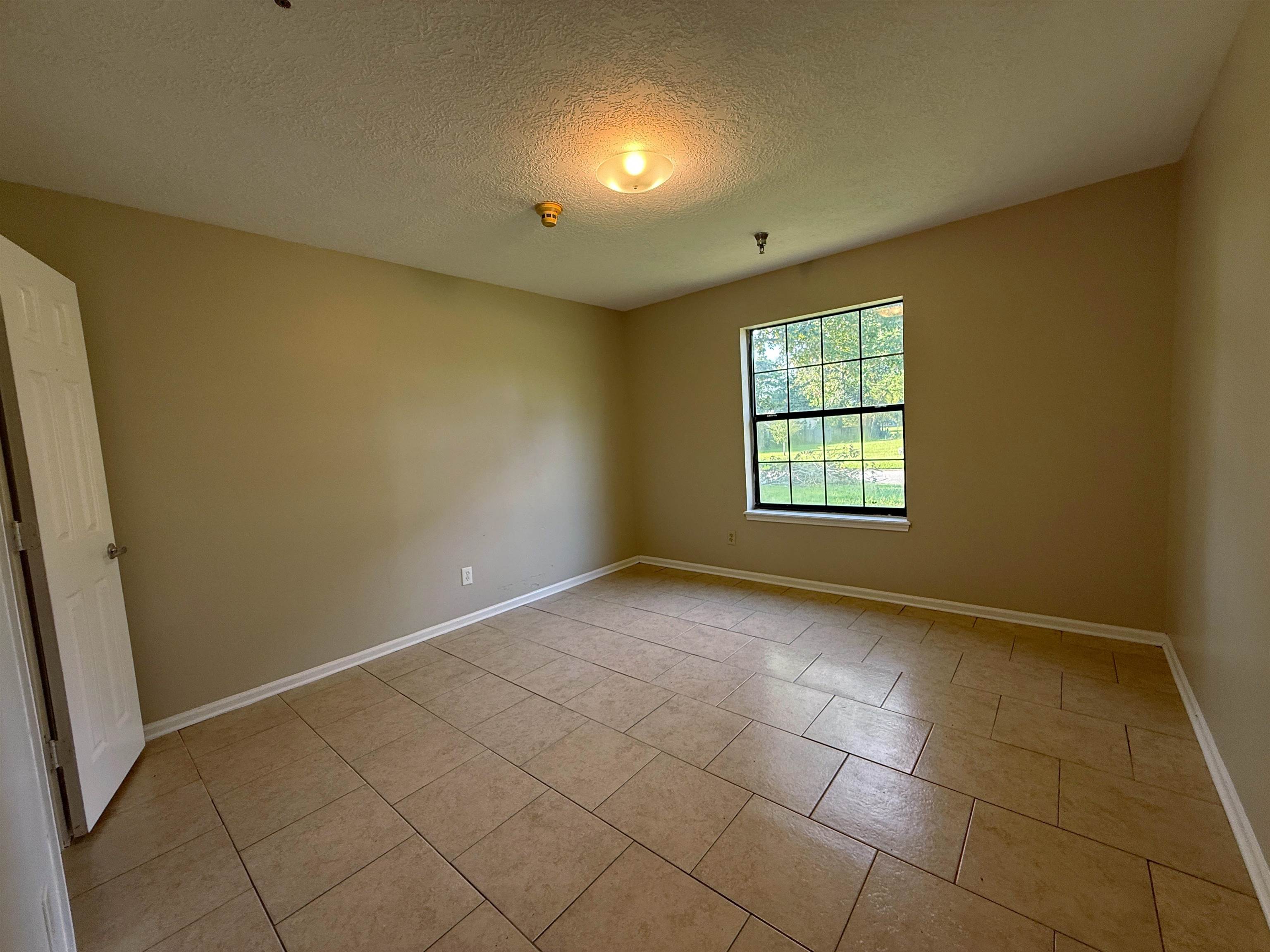 101 Oglesbee Road Silsbee, TX 77656 - Photo 14 of 17 Gallery Image 14