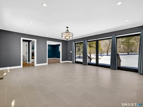 $1,199,900 | 34-1 Johnny Cake Hill Road, Old Lyme, CT 06371