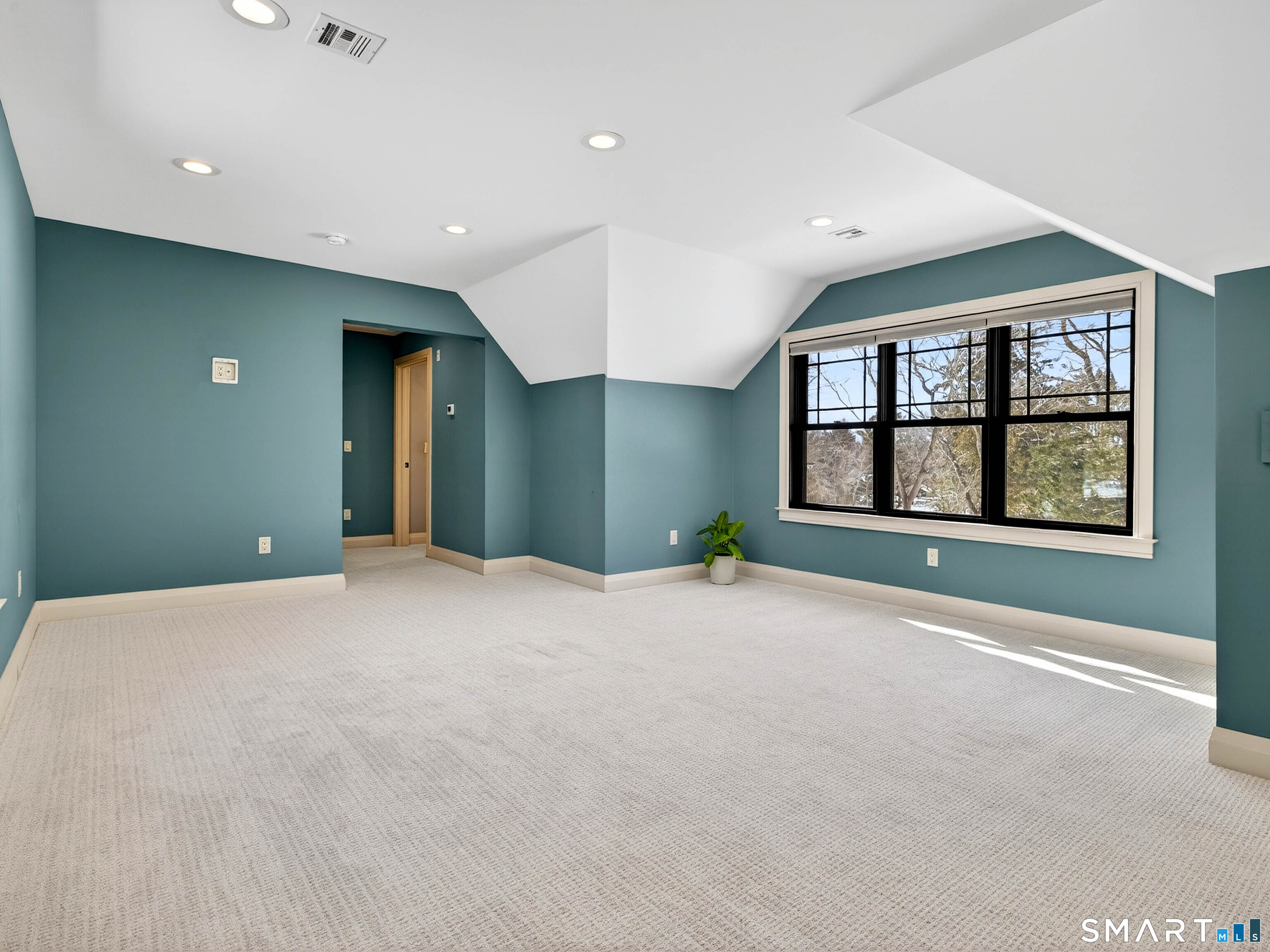 34-1 Johnny Cake Hill Road Old Lyme, CT 06371 - Photo 35 of 40 a view of an empty room with a window