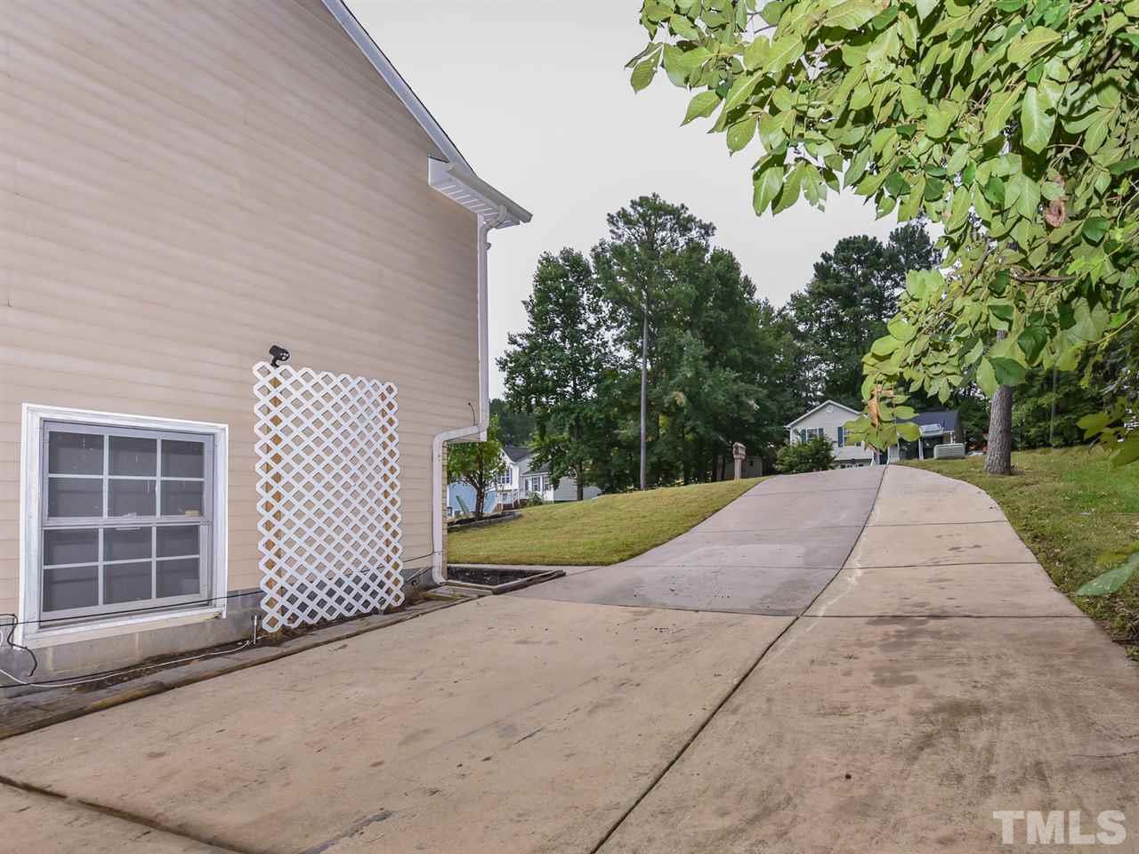 5805 Chatmoss Drive Raleigh, NC 27610 - Photo 2 of 25 Gallery Image 2