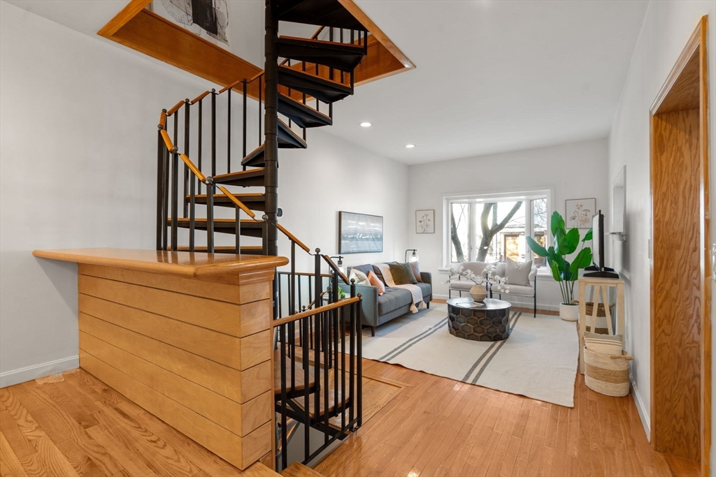 6 Watson Street, Unit 1 Cambridge, MA 02139 - Photo 2 of 31