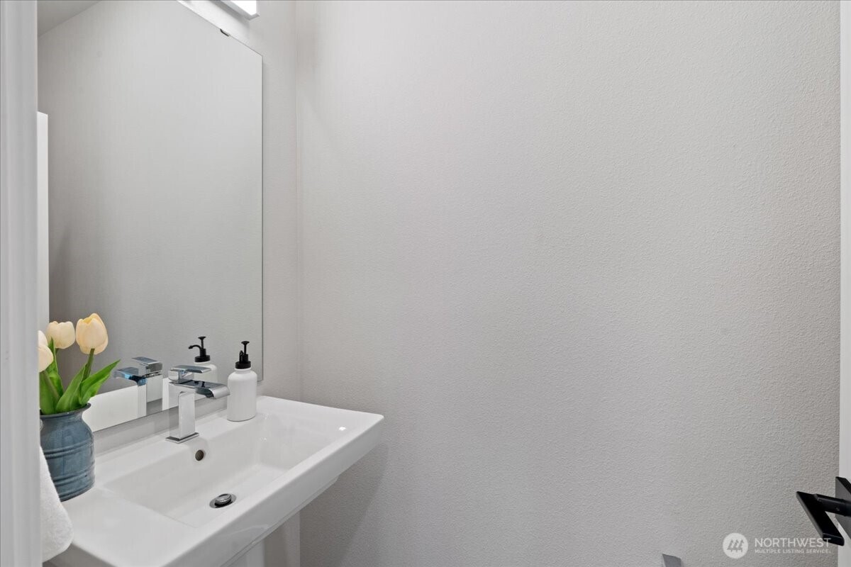 17335 90th Drive Northeast, Unit B Bothell, WA 98011 - Photo 16 of 39