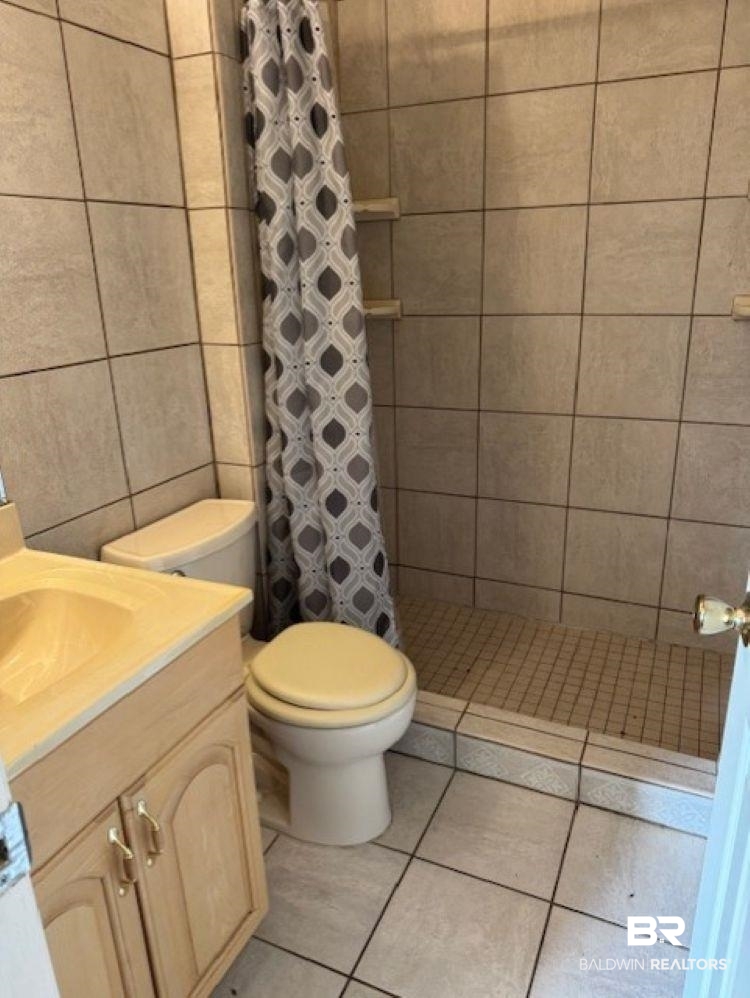 301 Riverbend Drive, Unit 301 Mobile, AL 36605 - Photo 5 of 18