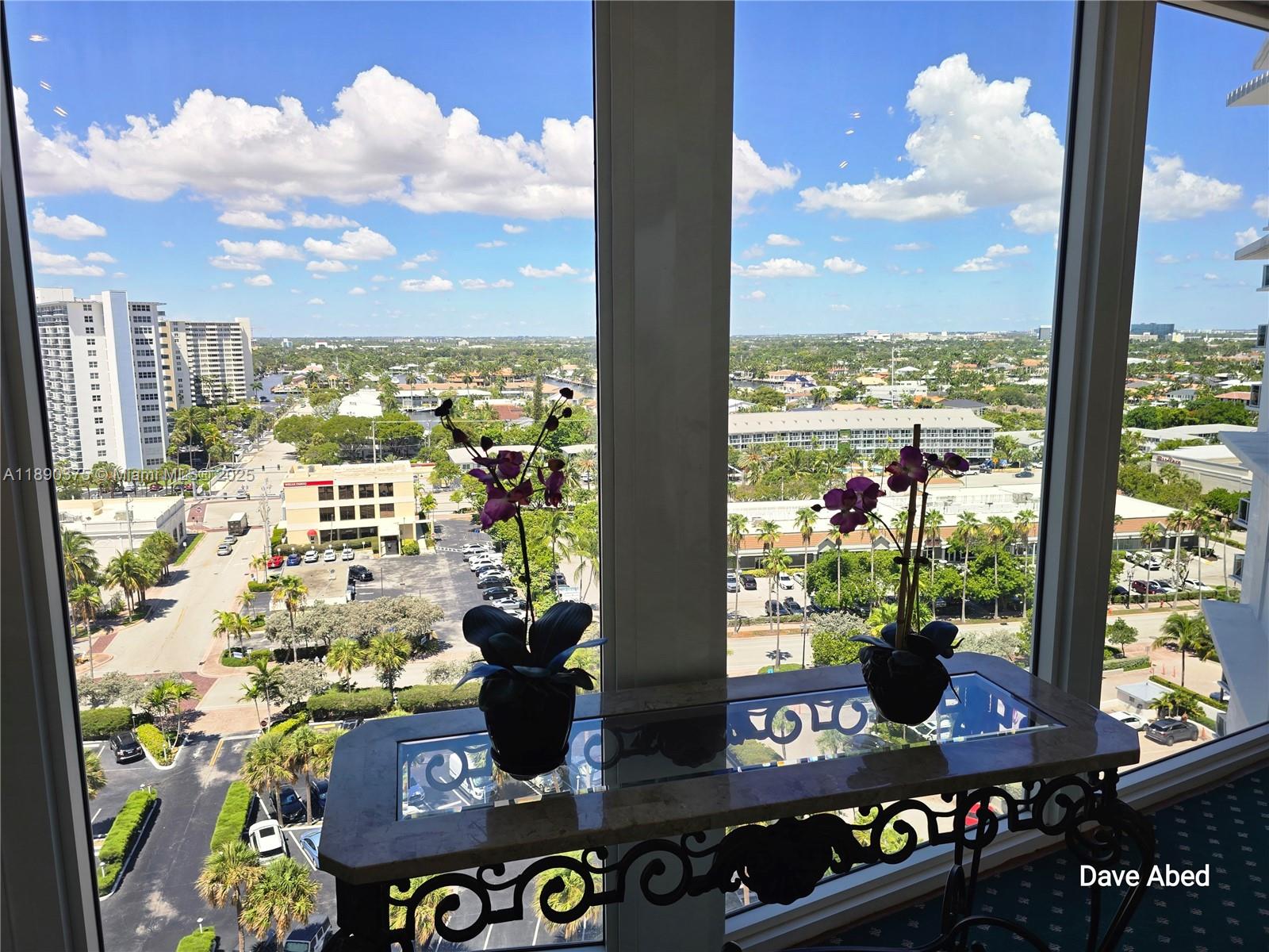 3600 Galt Ocean Drive, Unit 14C Fort Lauderdale, FL 33308 - Photo 18 of 22 a view of a city from a dining room