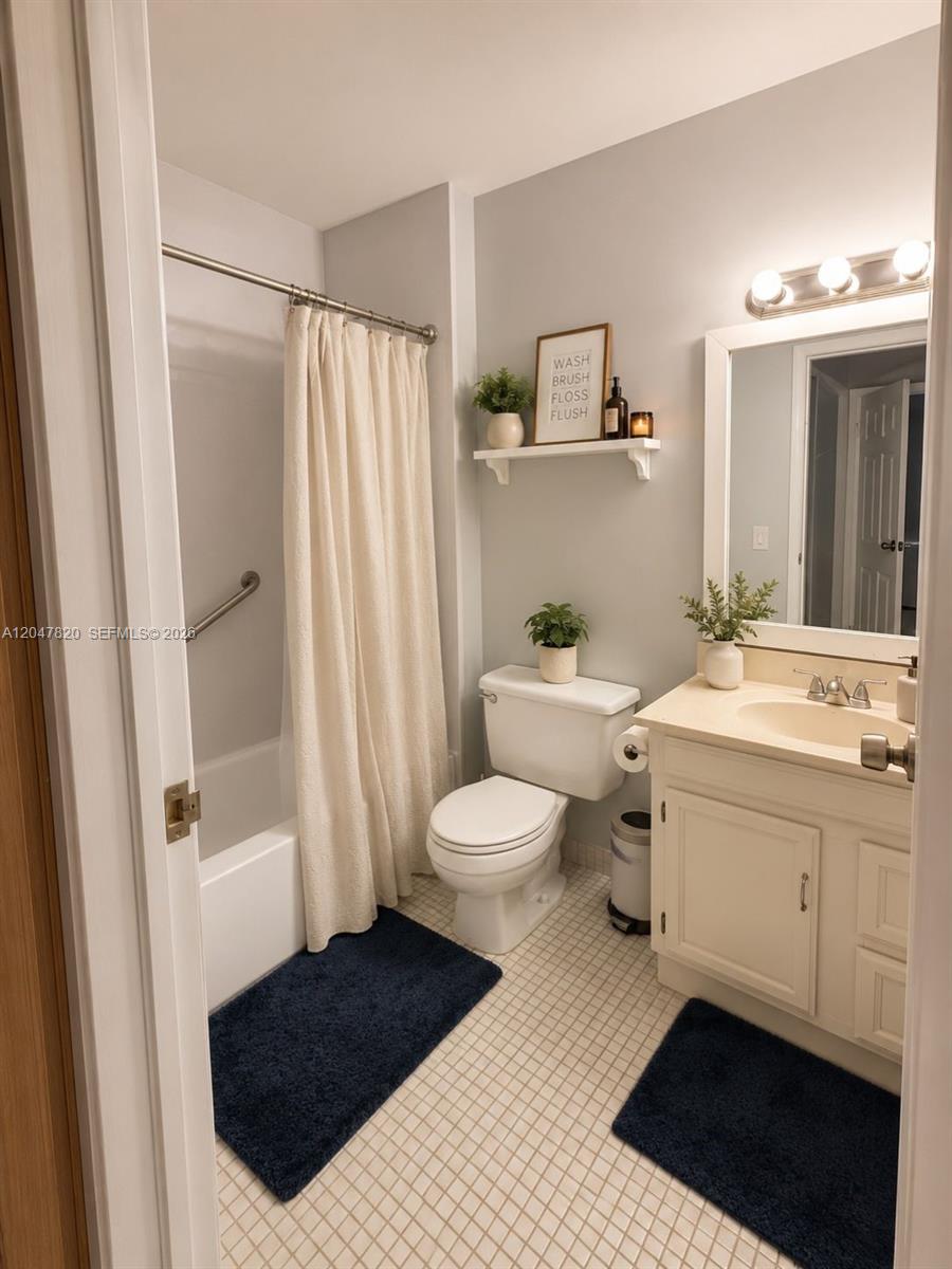301 North Pine Island Road, Unit 220 Plantation, FL 33324 - Photo 10 of 14