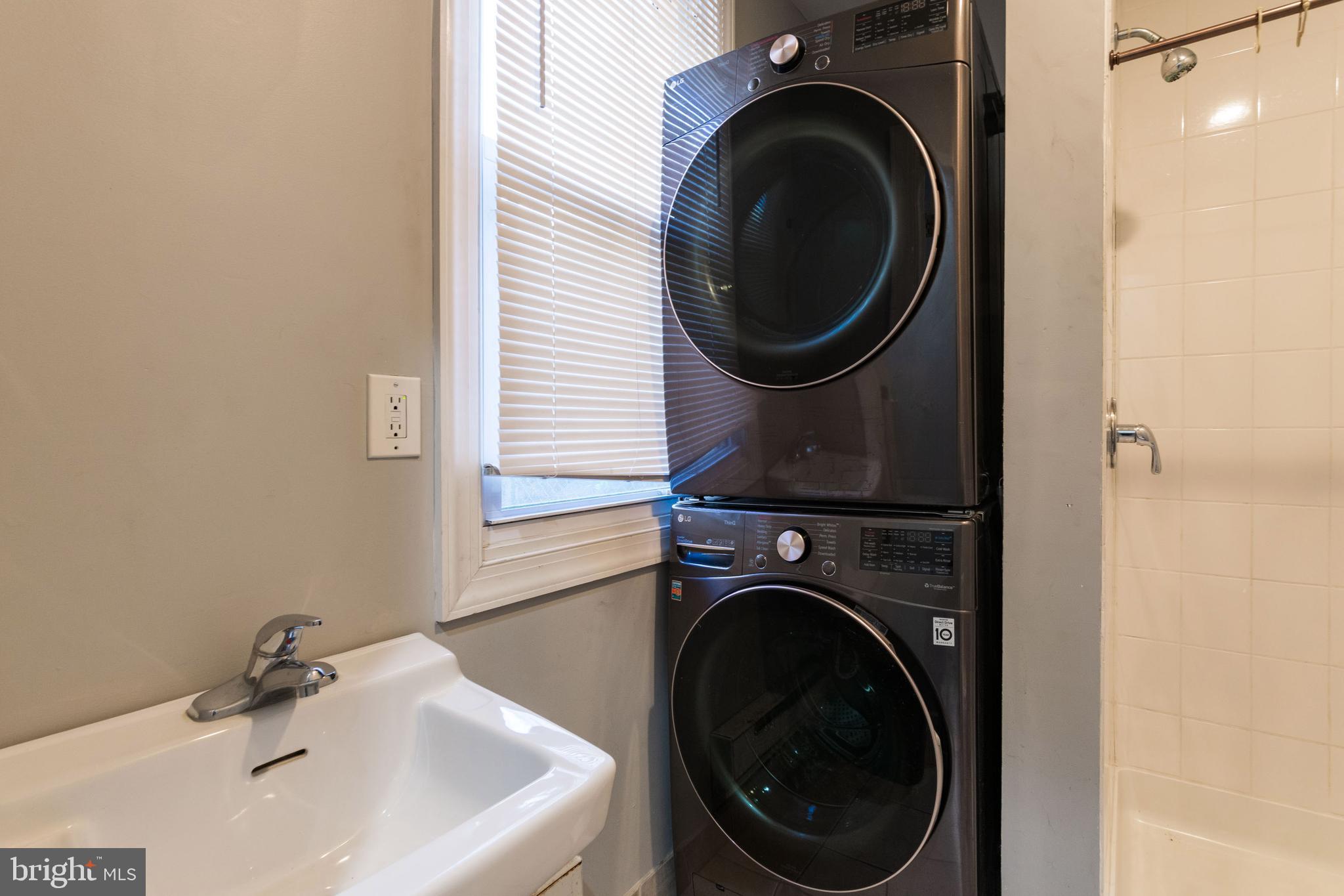 3943 Terrace Street Philadelphia, PA 19128 - Photo 7 of 33