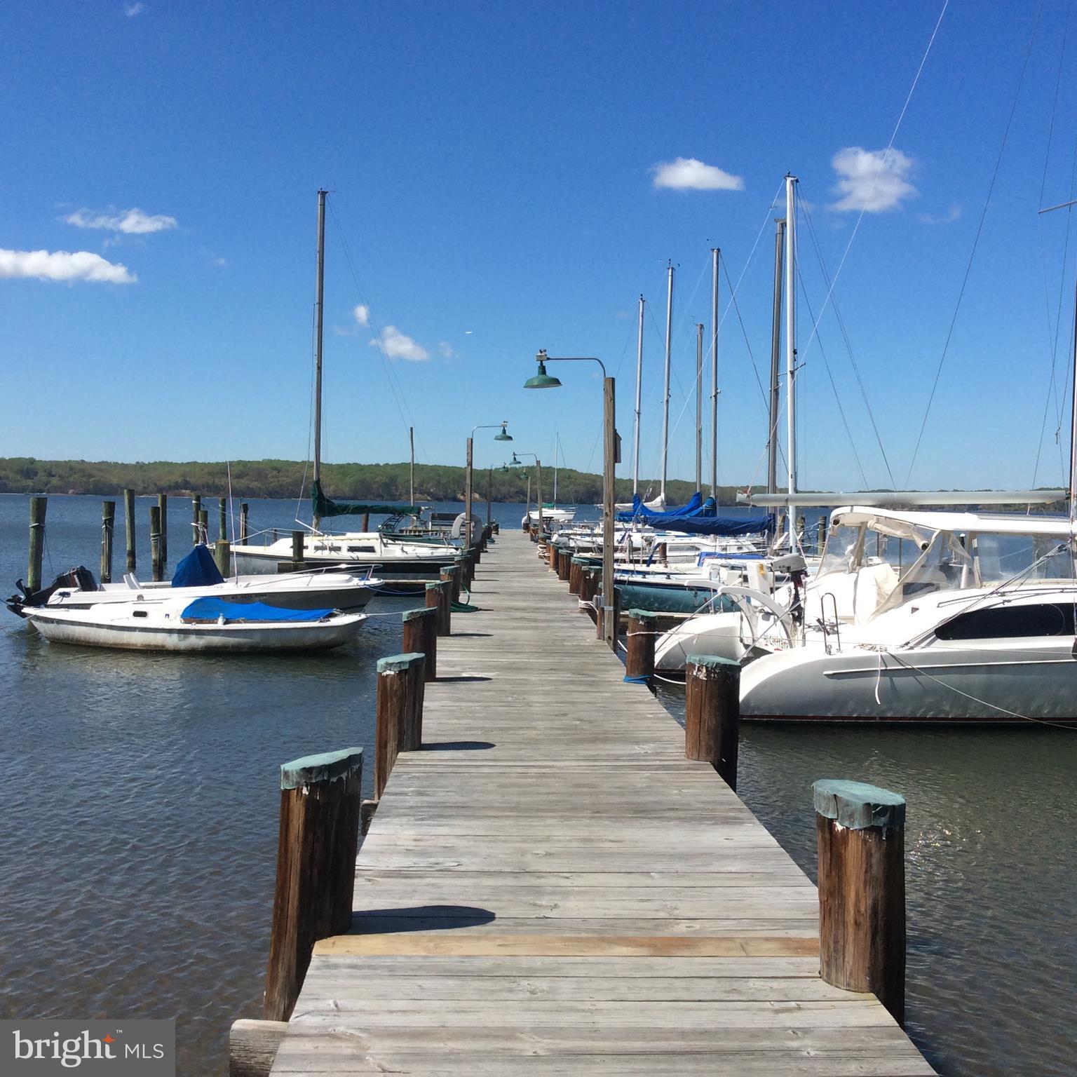 109 Severn Avenue Severna Park, MD 21146 - Photo 2 of 29 Community Boat slips and pier