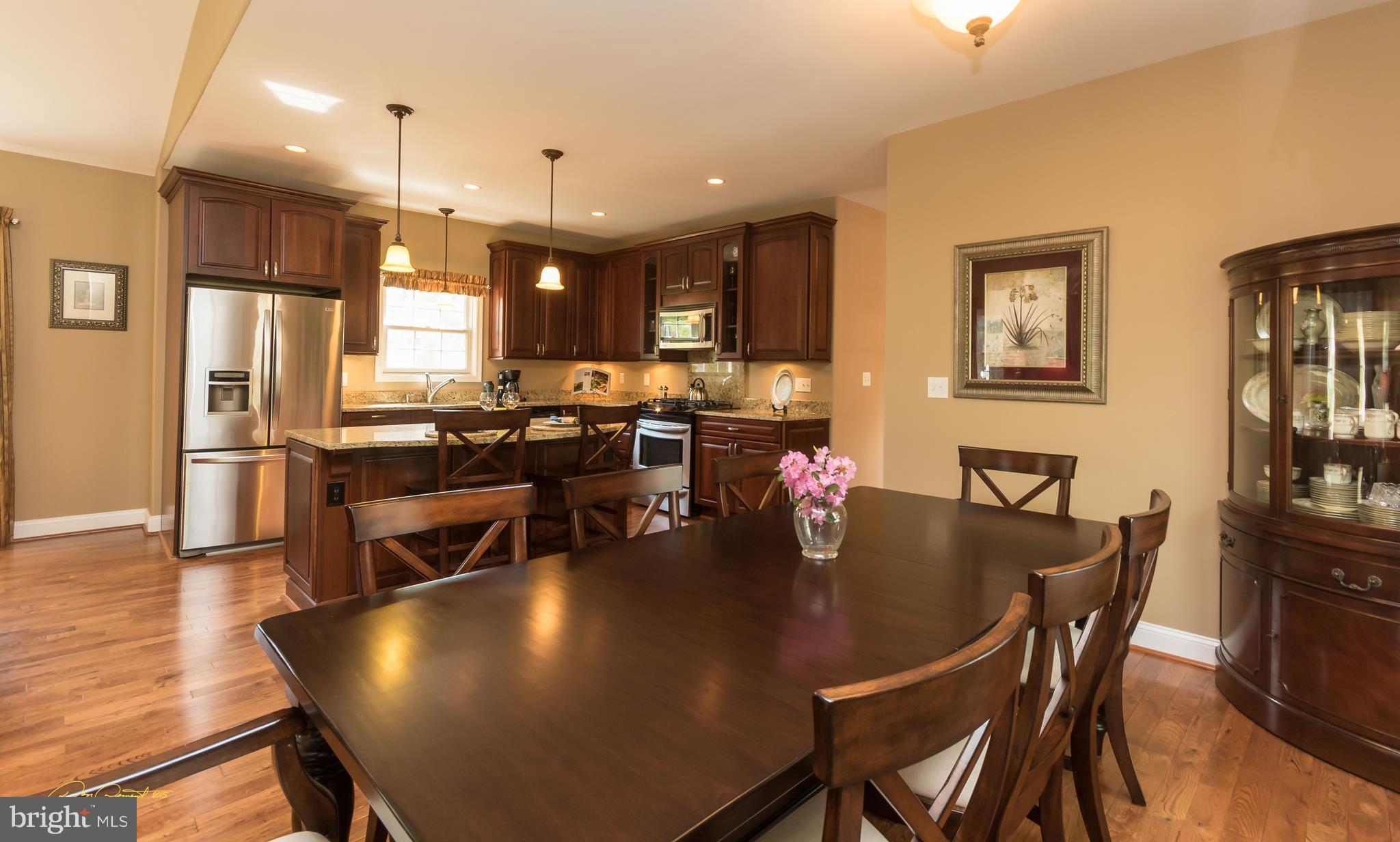 109 Severn Avenue Severna Park, MD 21146 - Photo 5 of 29 Interior (General)