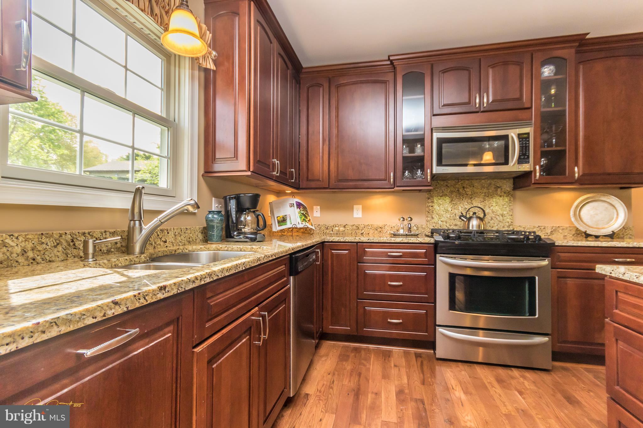 109 Severn Avenue Severna Park, MD 21146 - Photo 7 of 29 Kitchen