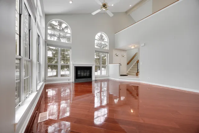 $385,000 | 848 Newbury Court, Schaumburg, IL 60173