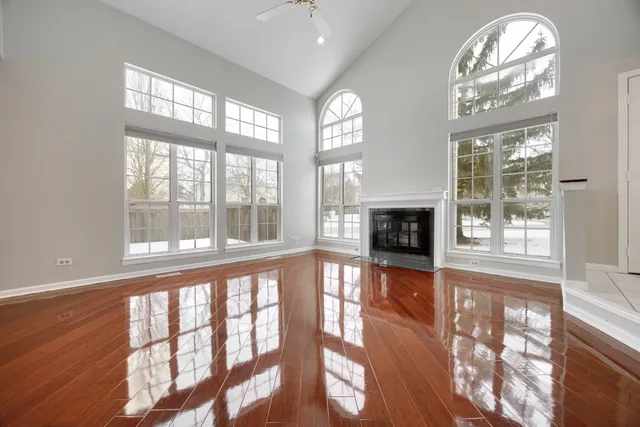 $385,000 | 848 Newbury Court, Schaumburg, IL 60173