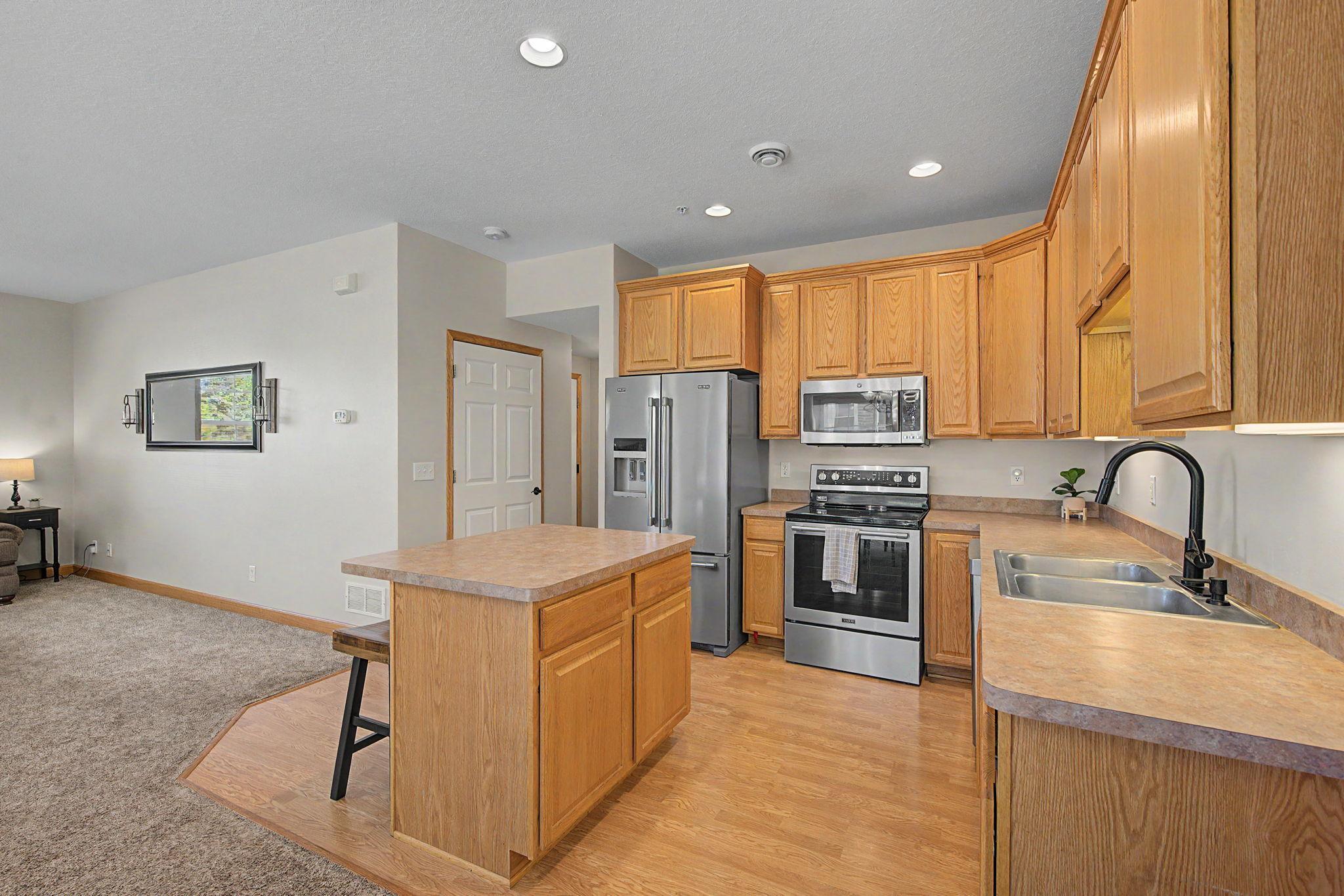 9202 Spirit Hills Road Monticello, MN 55362 - Photo 8 of 26