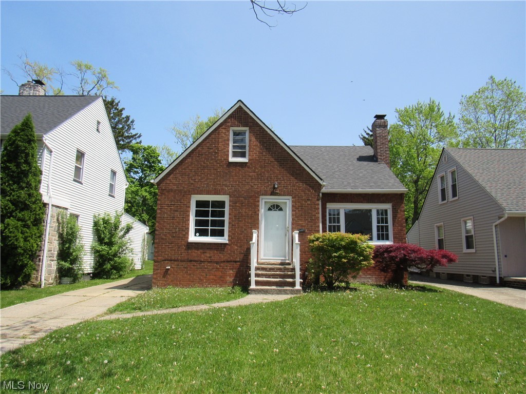 1901 Staunton Road Cleveland, OH 44118 - Photo 1 of 27