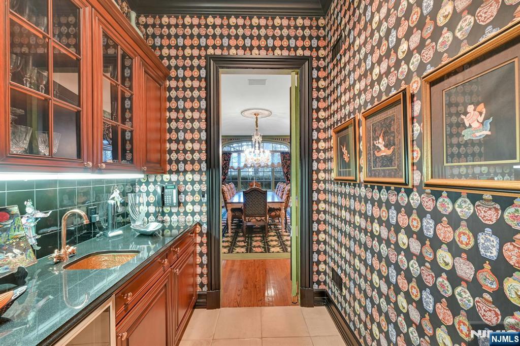 86 Fox Hedge Road Saddle River, NJ 07458 - Photo 15 of 44