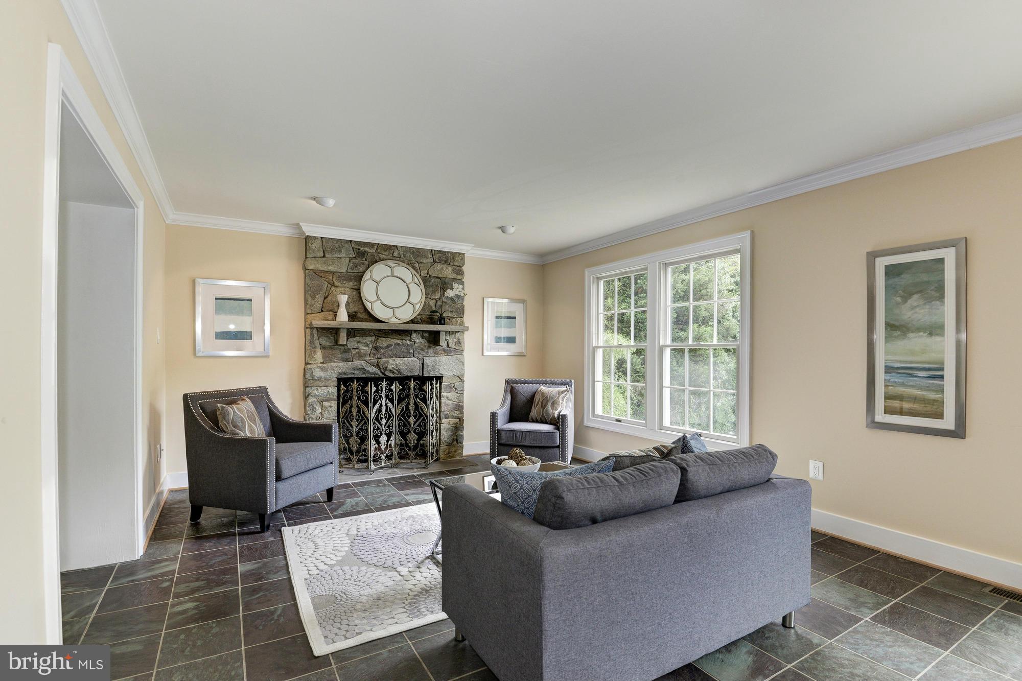 1029 Spring Hill Road McLean, VA 22102 - Photo 14 of 30 Family Room