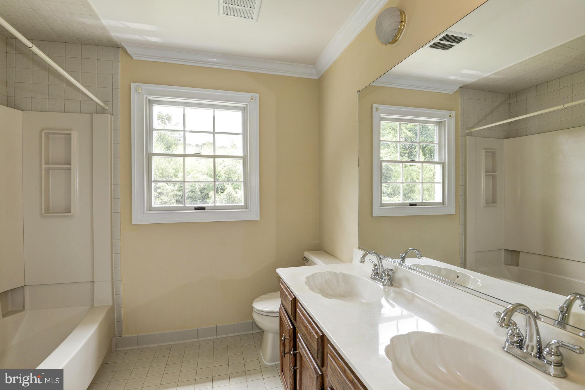 1029 Spring Hill Road McLean, VA 22102 - Photo 23 of 30 Bath