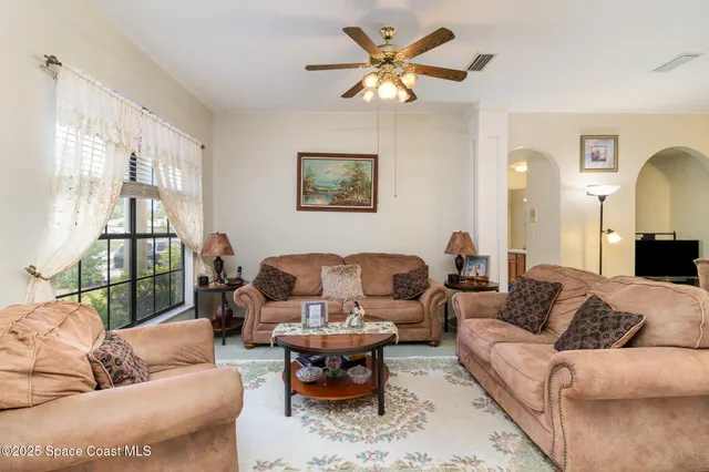 $275,000 | 841 Lamplighter Drive Northwest, Palm Bay, FL 32907