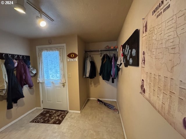 26248 West Bench Road John Day, OR 97845 - Photo 17 of 27