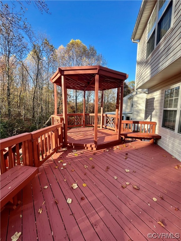1023 Bogart Road Richmond, VA 23223 - Photo 28 of 40 a outdoor view with a sitting space