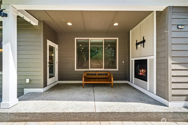 $699,950 | 19010 133rd St Court East, Bonney Lake, WA 98391