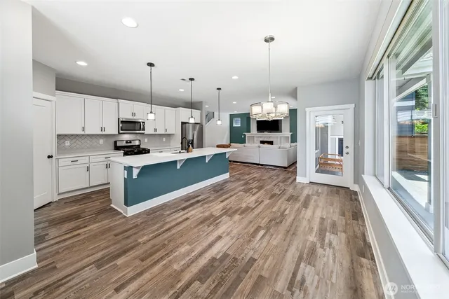 $699,950 | 19010 133rd St Court East, Bonney Lake, WA 98391