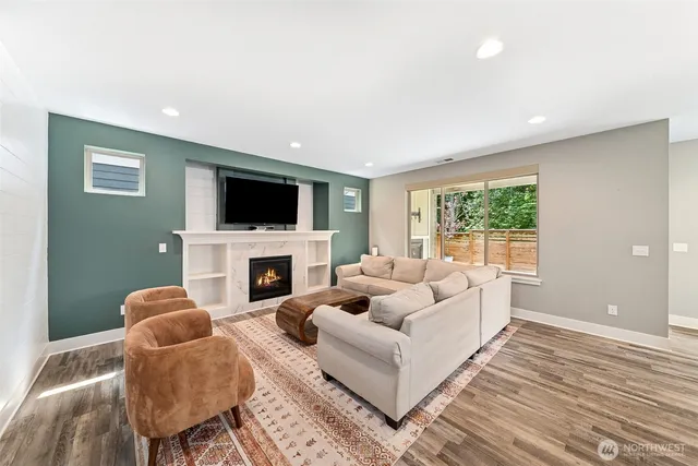 $699,950 | 19010 133rd St Court East, Bonney Lake, WA 98391