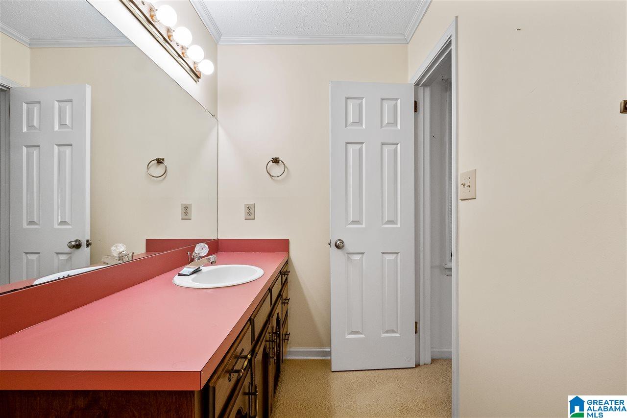 5147 Colonial Park Road Birmingham, AL 35242 - Photo 26 of 33