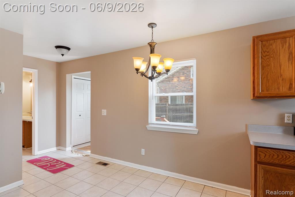 3260 Sashabaw Road Waterford, MI 48329 - Photo 13 of 34