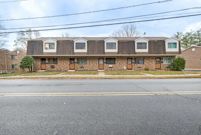 $178,000 | 220 Blakeslee Street, Unit 220, Bristol, CT 06010