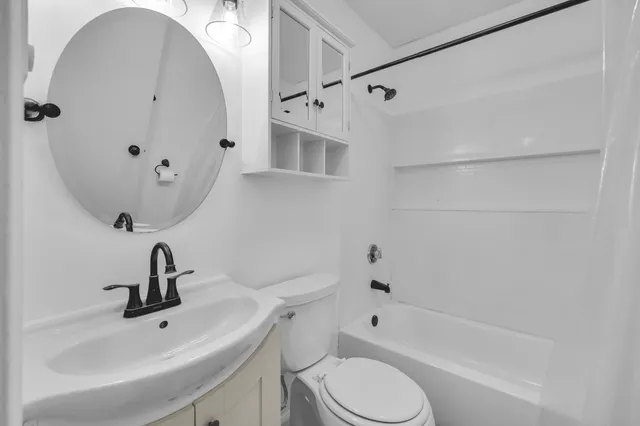 $178,000 | 220 Blakeslee Street, Unit 220, Bristol, CT 06010