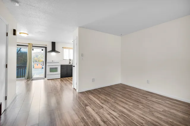 $178,000 | 220 Blakeslee Street, Unit 220, Bristol, CT 06010