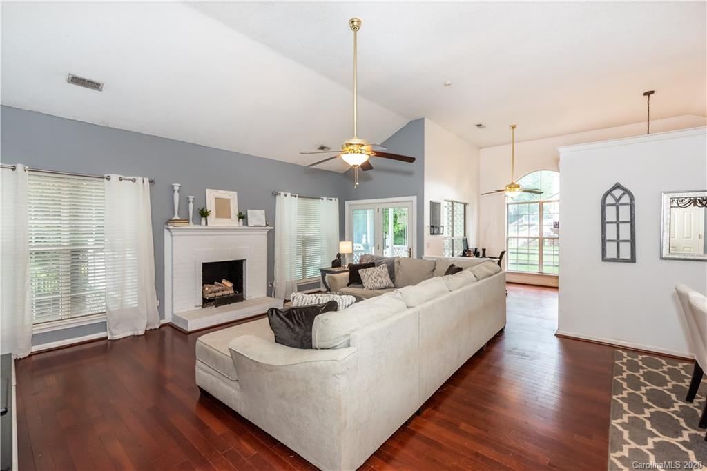 7207 Reedy Creek Road Charlotte, NC 28215 - Photo 12 of 39