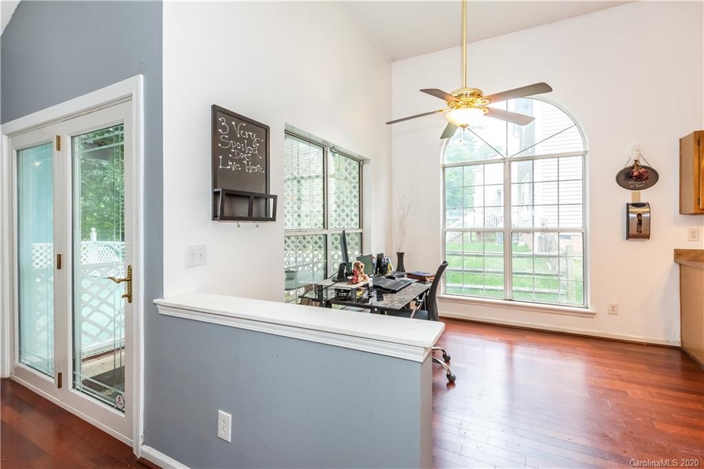 7207 Reedy Creek Road Charlotte, NC 28215 - Photo 13 of 39