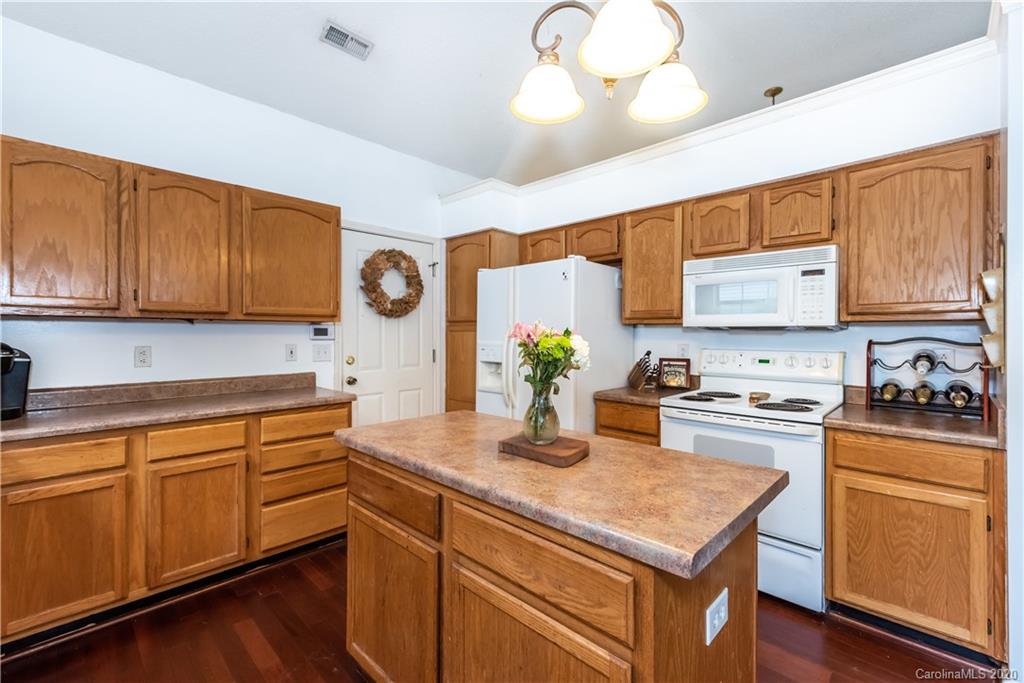 7207 Reedy Creek Road Charlotte, NC 28215 - Photo 17 of 39
