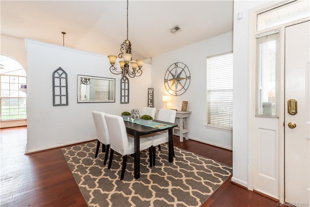 7207 Reedy Creek Road Charlotte, NC 28215 - Photo 4 of 39