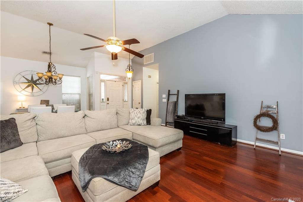 7207 Reedy Creek Road Charlotte, NC 28215 - Photo 10 of 39