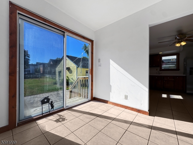 54 Front Street Belvidere, NJ 07823 - Photo 11 of 32