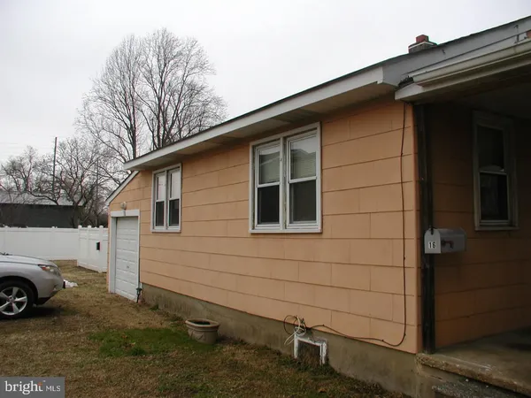 $1,600 | 16 North Orchard Street, Gibbstown, NJ 08027