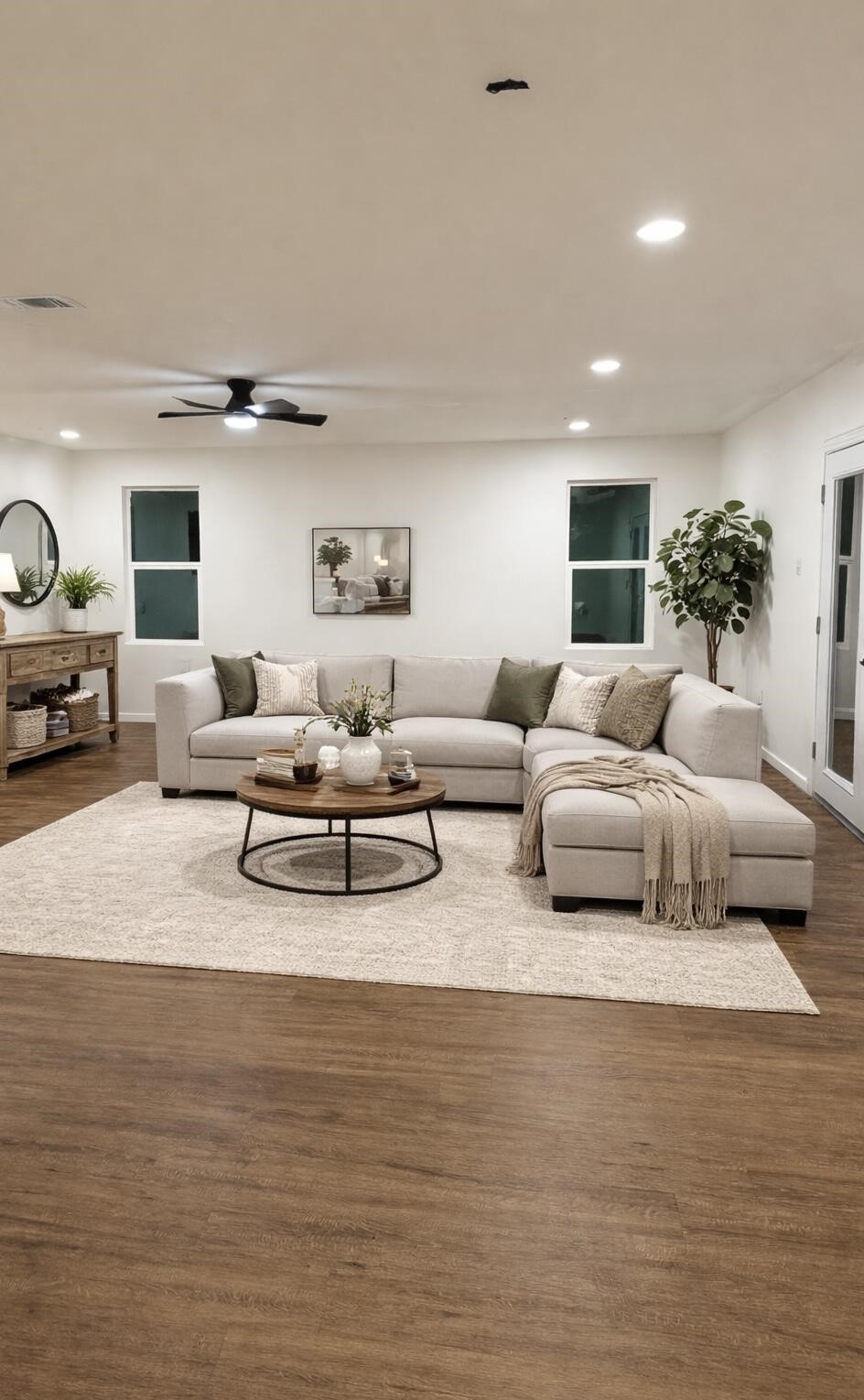 12939 Segrest Drive Houston, TX 77047 - Photo 3 of 12 a living room with furniture