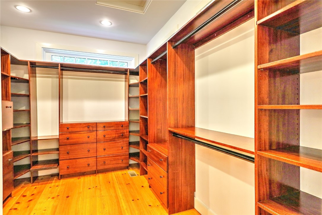 17 Austin Lane Little Compton, RI 02837 - Photo 20 of 38 Primary Walk-in