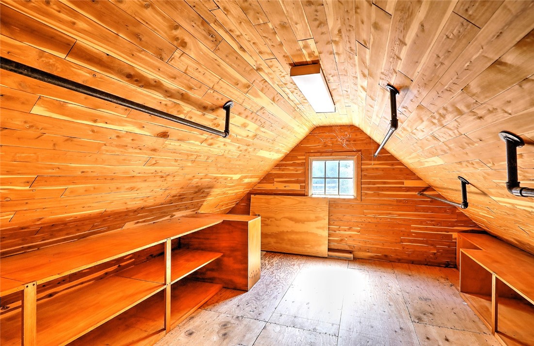 17 Austin Lane Little Compton, RI 02837 - Photo 26 of 38 Cedar Closet