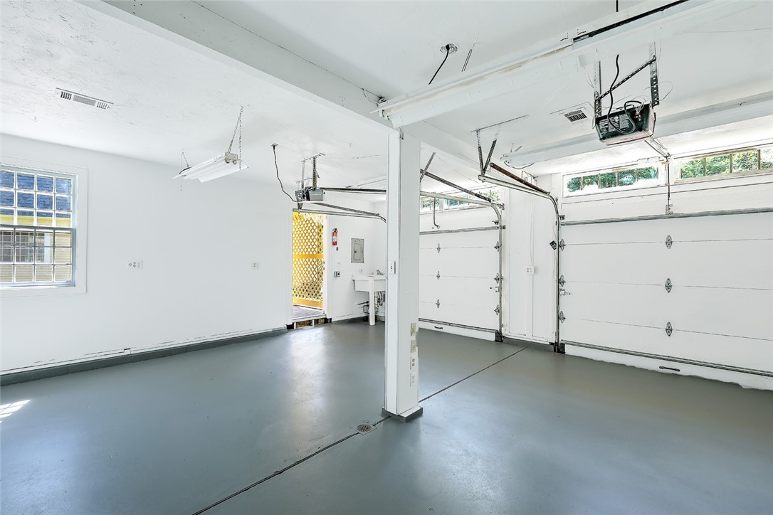 17 Austin Lane Little Compton, RI 02837 - Photo 29 of 38 Garage