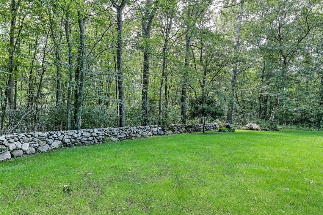 17 Austin Lane Little Compton, RI 02837 - Photo 32 of 38