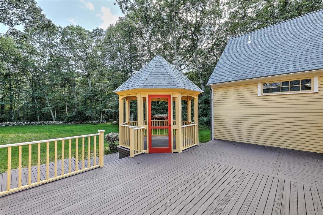 17 Austin Lane Little Compton, RI 02837 - Photo 37 of 38