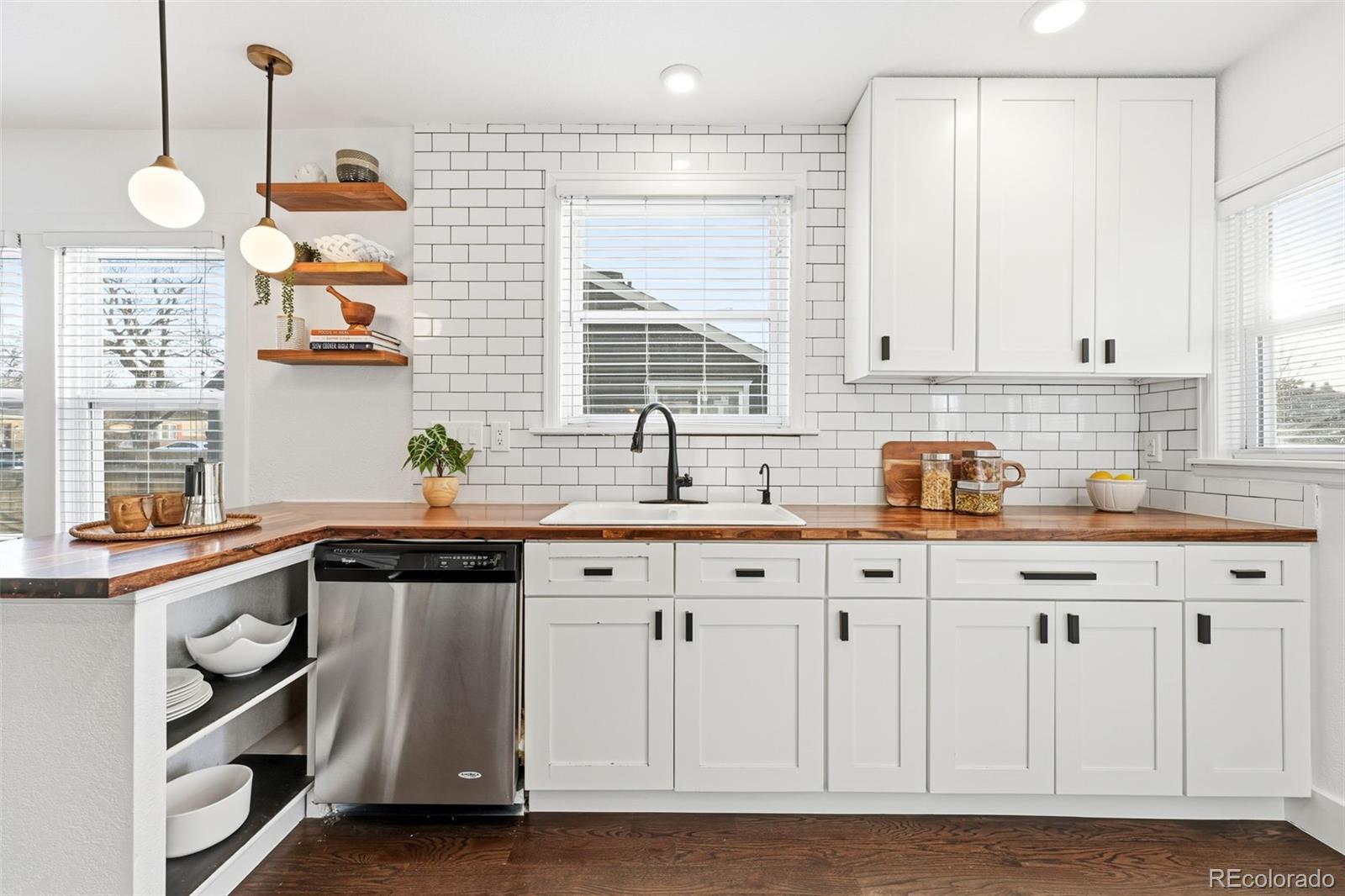 1661 Trenton Street Denver, CO 80220 - Photo 10 of 47